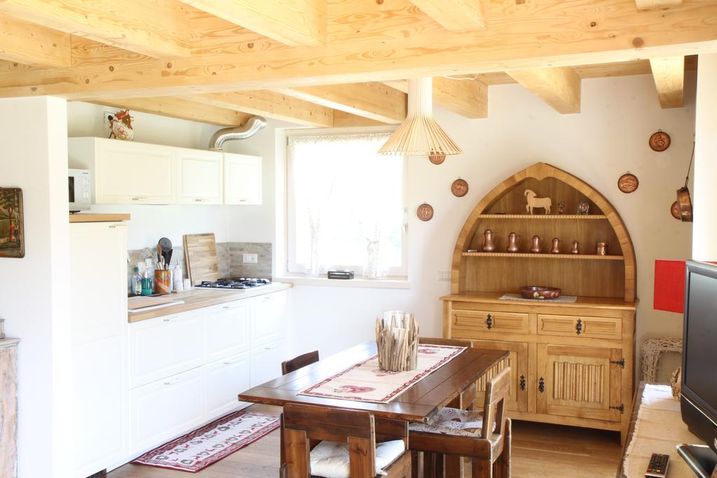 Dolomiti Di Brenta House 2 Villa Madonna Eksteriør bilde